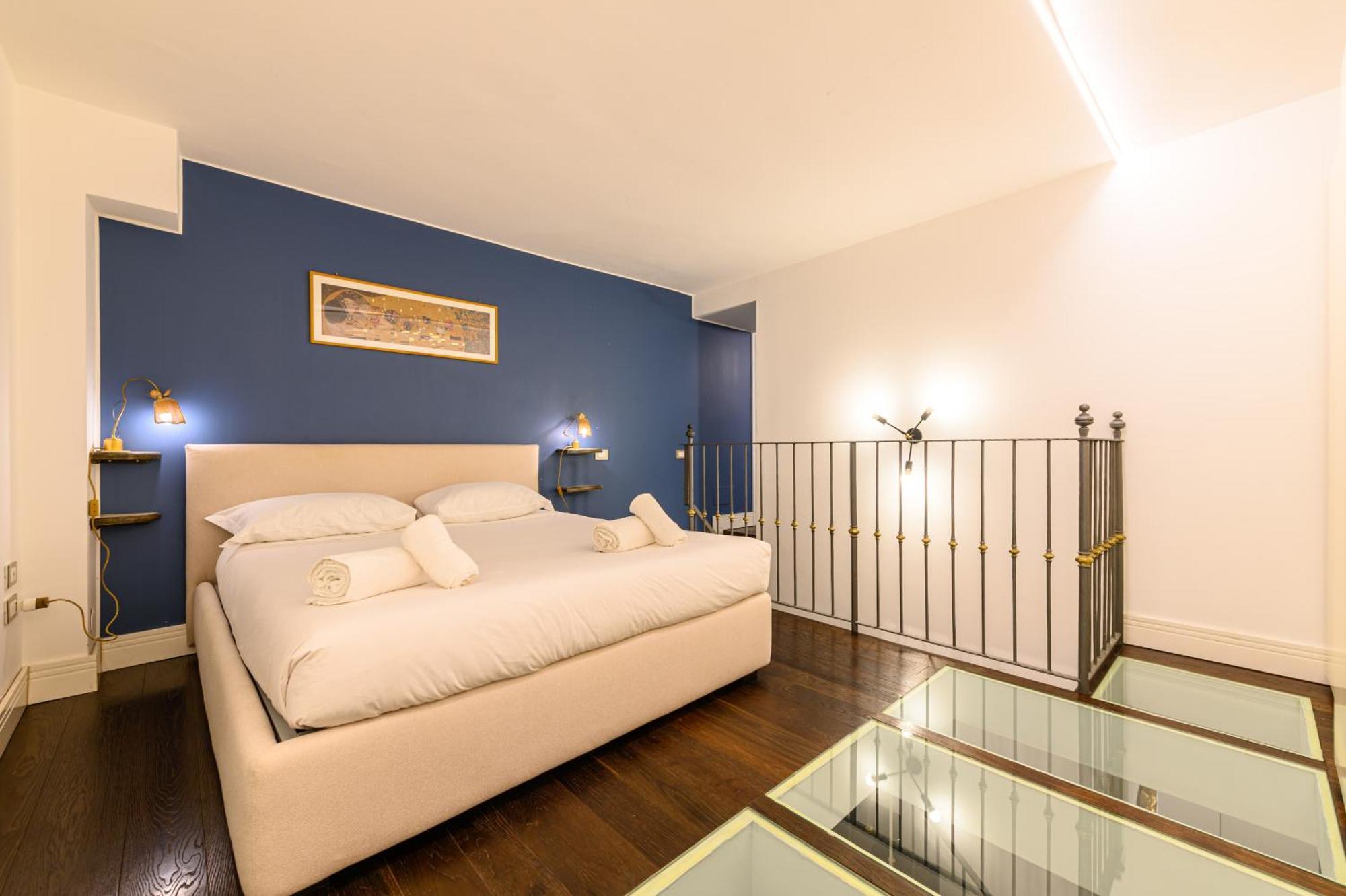 Apartment Via Carlo De Cesare 15 Naples