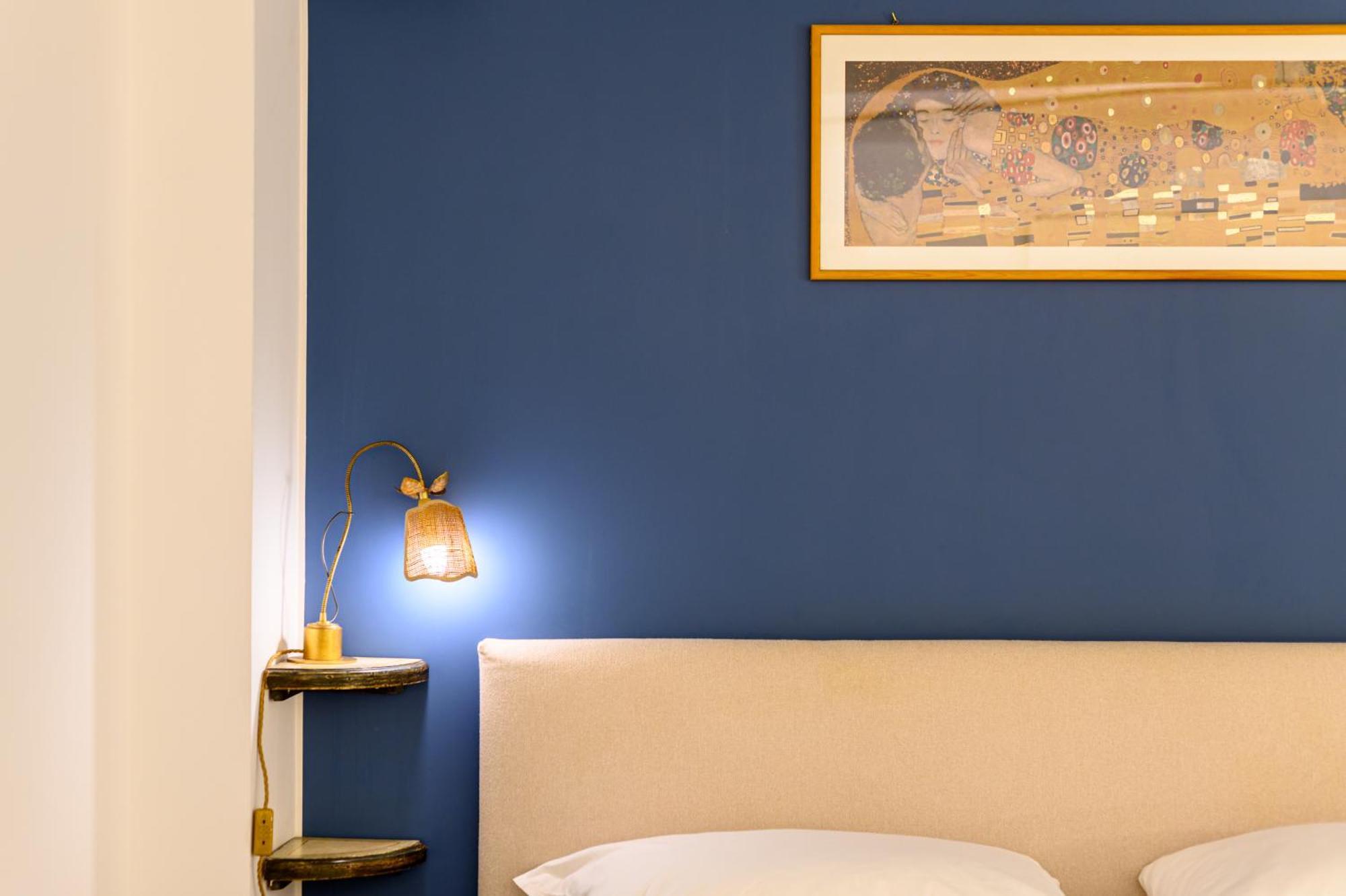 Apartment Via Carlo De Cesare 15 *