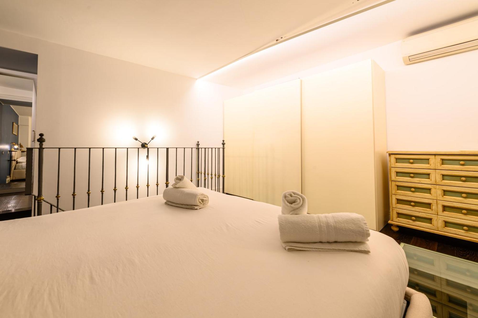 Apartment Via Carlo De Cesare 15 Naples