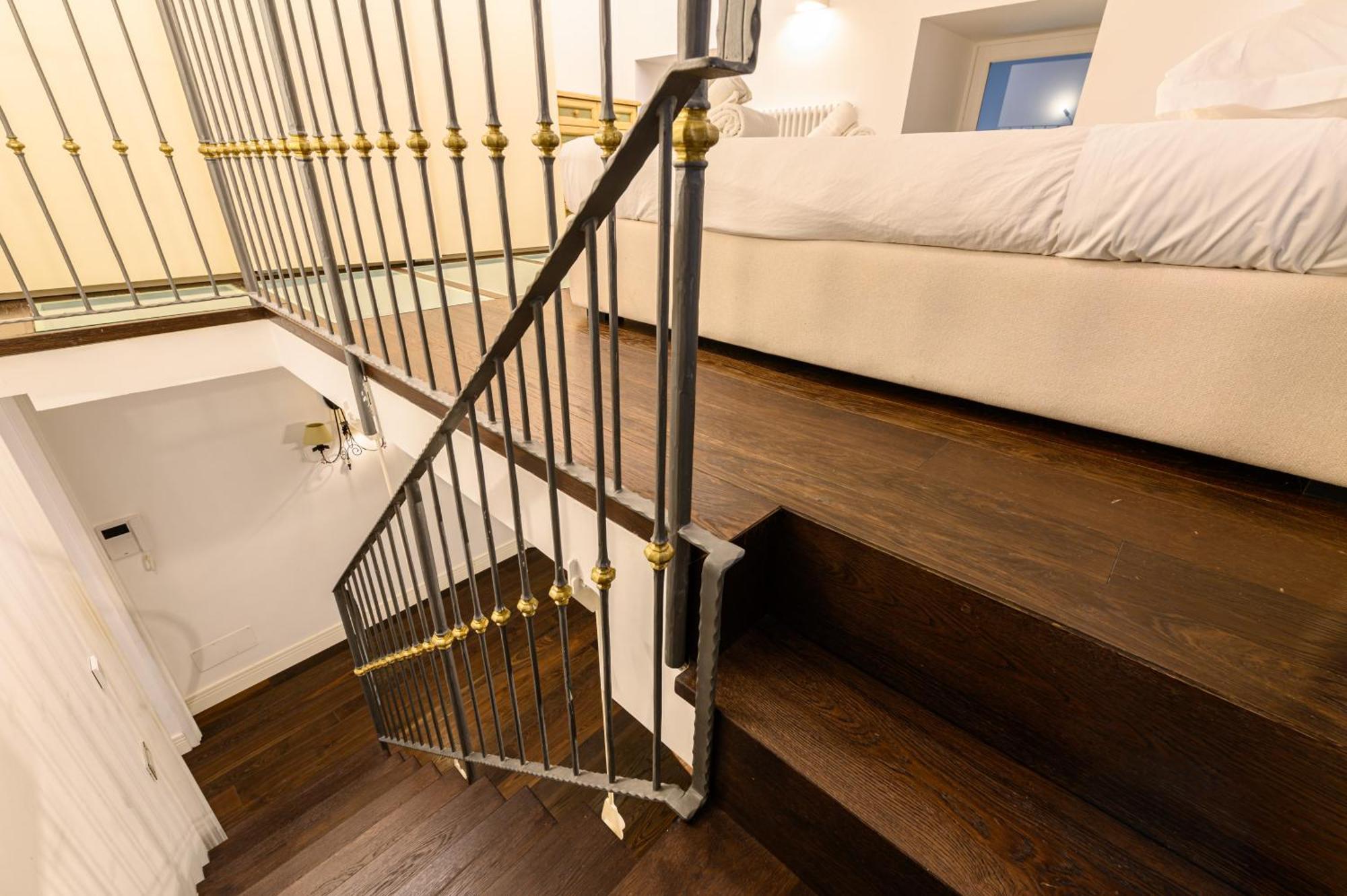 Apartment Via Carlo De Cesare 15 Naples