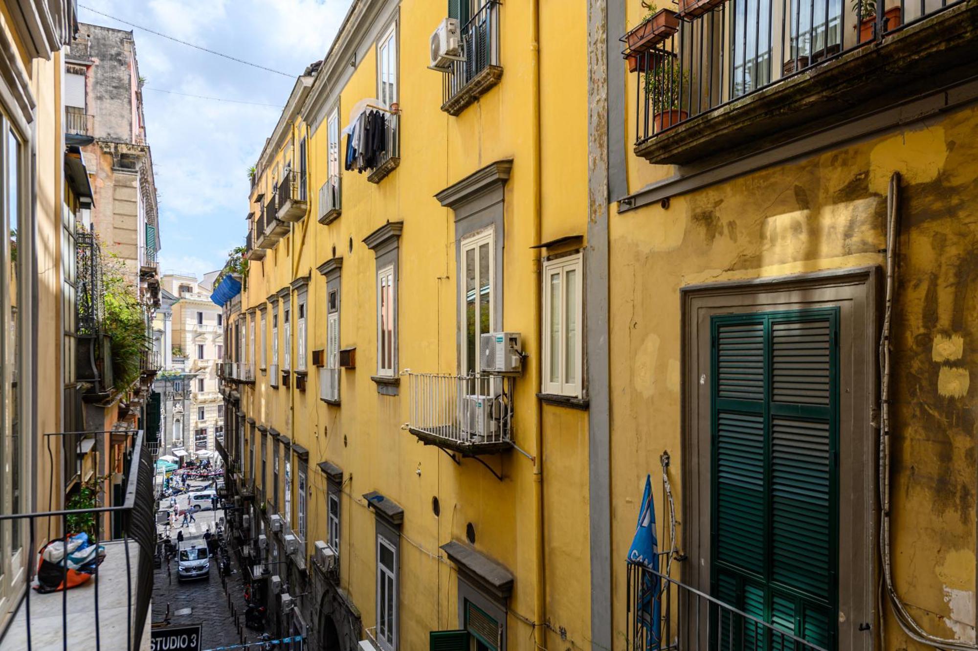Apartment Via Carlo De Cesare 15 *