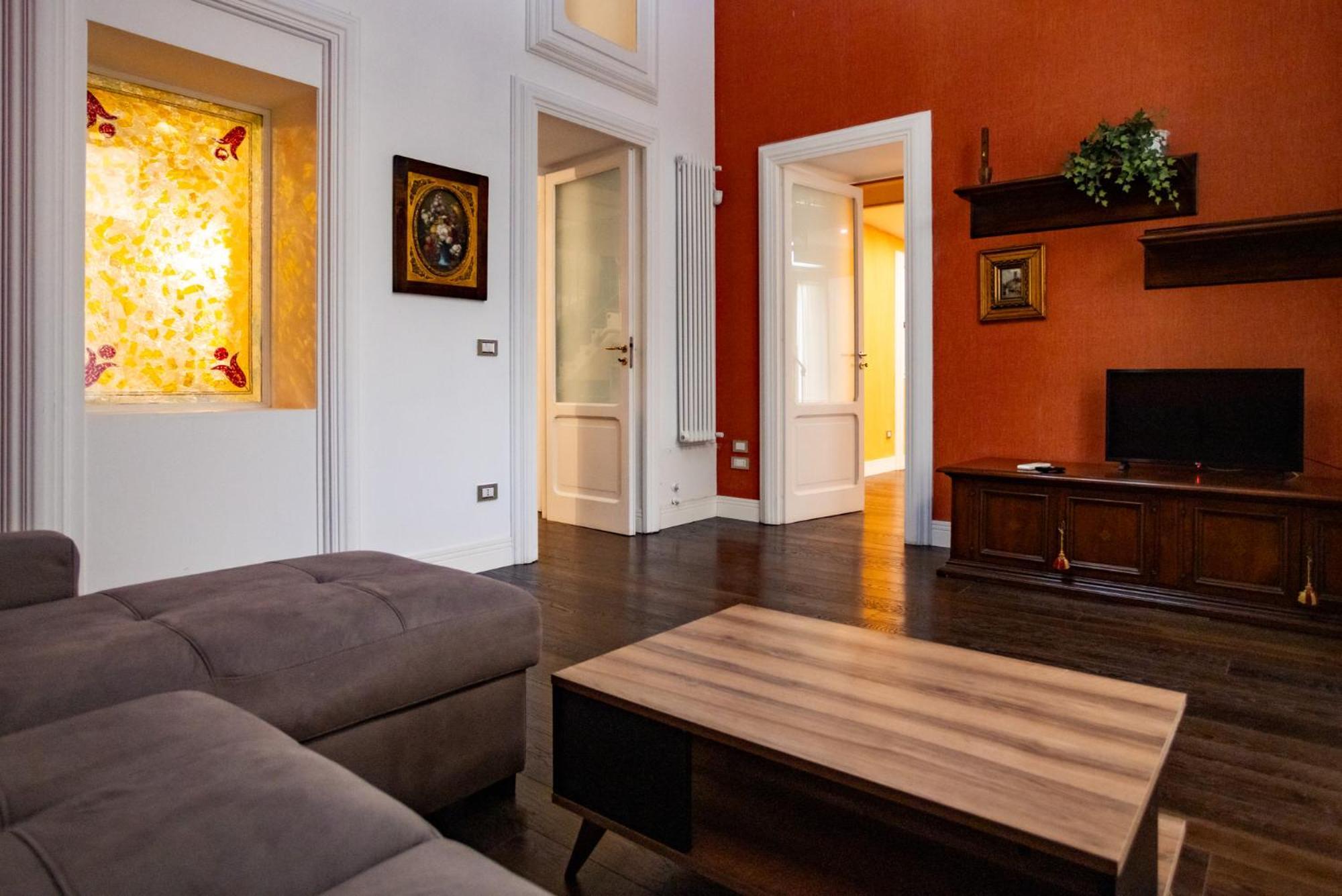 Apartment Via Carlo De Cesare 15 Naples