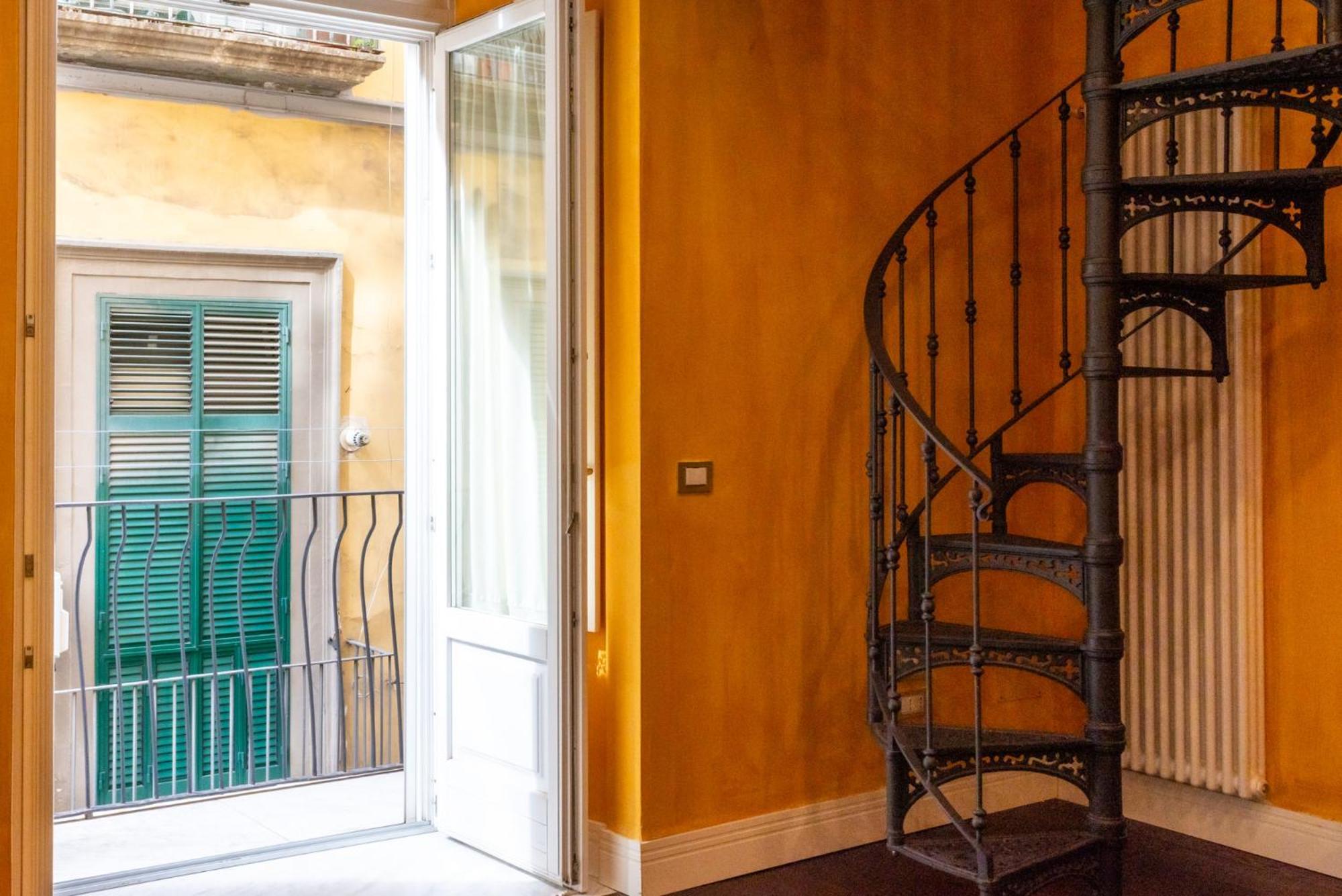 Via Carlo De Cesare 15 Naples